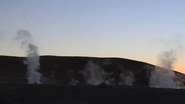 Geisers van salar de uyuni — Stockvideo