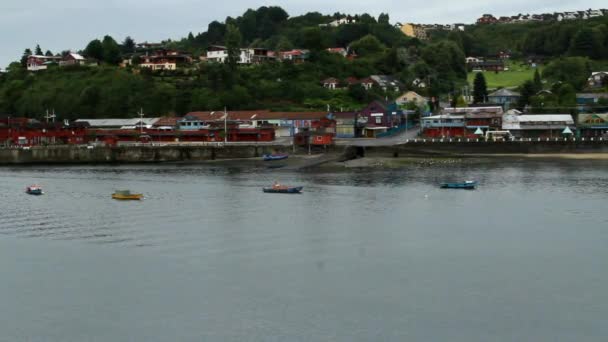 Vista para o porto de puerto montt, chile — Vídeo de Stock