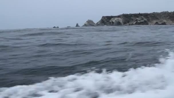 Vista do oceano de barco — Vídeo de Stock