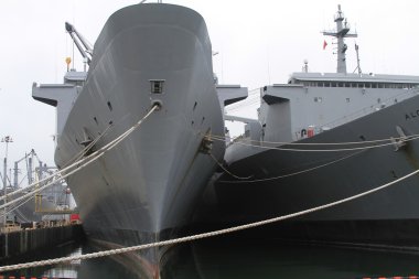 büyük gemileri Deniz Müzesi ve dock