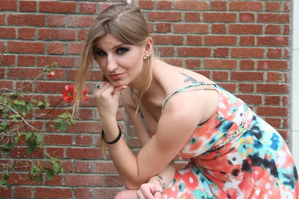 Photoshoot of a pretty model at a historic building