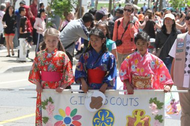 Cherry blossom Festivali - grand parade san francisco