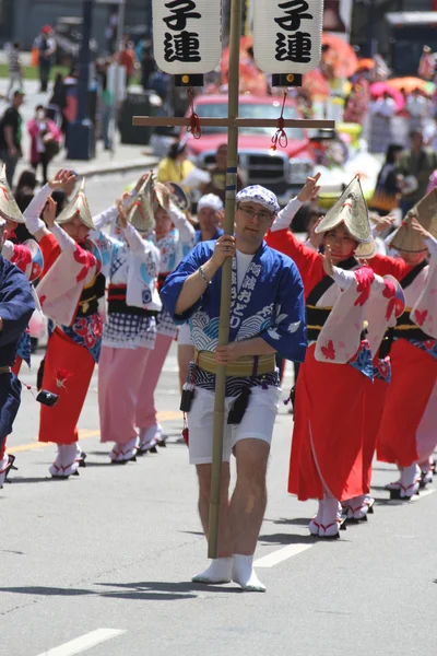 Kirschblütenfest - große Parade San Francisco — Stockfoto