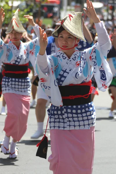 Kirschblütenfest - große Parade San Francisco — Stockfoto