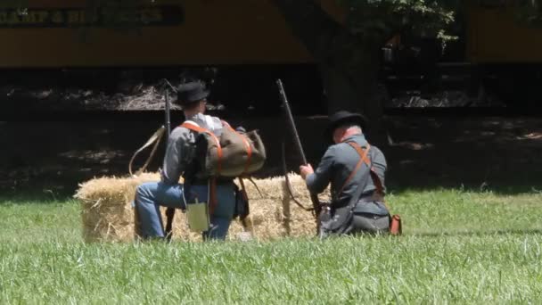 Reconstituição da Guerra Civil — Vídeo de Stock