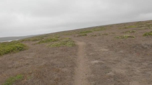 Bicicleta Point Reyes Costa Nacional — Vídeo de Stock