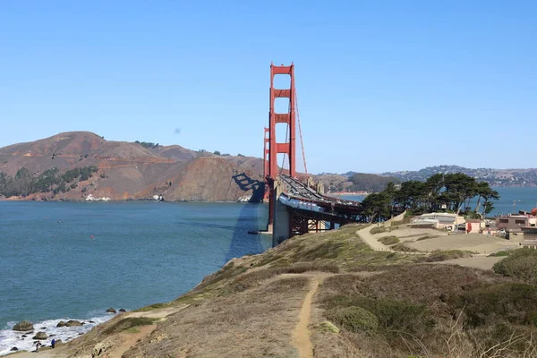 San Francisco Presidio Dan Golden Gate Köprüsü Nün Fotoğrafı — Stok fotoğraf