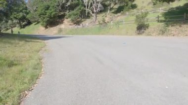 2-1-2022; Melek Adası, Kaliforniya; Perimter Yolu 'nda bisiklet sürmek, Melek Adası, San Francisco Körfezi