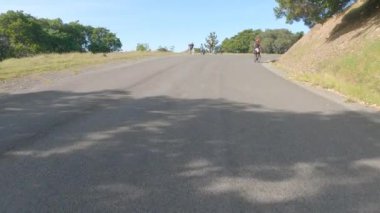 2-1-2022; Melek Adası, Kaliforniya; Perimter Yolu 'nda bisiklet sürmek, Melek Adası, San Francisco Körfezi