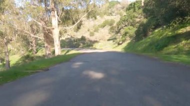 2-1-2022; Melek Adası, Kaliforniya; Perimter Yolu 'nda bisiklet sürmek, Melek Adası, San Francisco Körfezi