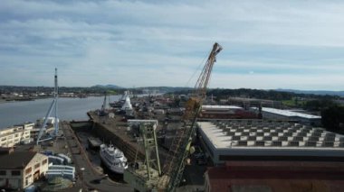 Kısrak adası vallejo california üzerinde uçuyor