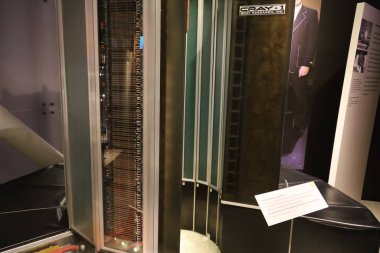 3-3-2022: Mountain View, California: IBM makineleri, Bilgisayar Bilimi Müzesi Mountain View California