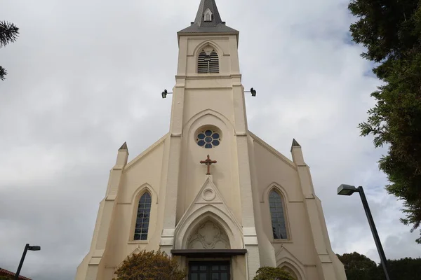 2022 カリフォルニア州サンタ クルス カリフォルニア州サンタ クルス市のカトリック教会 — ストック写真