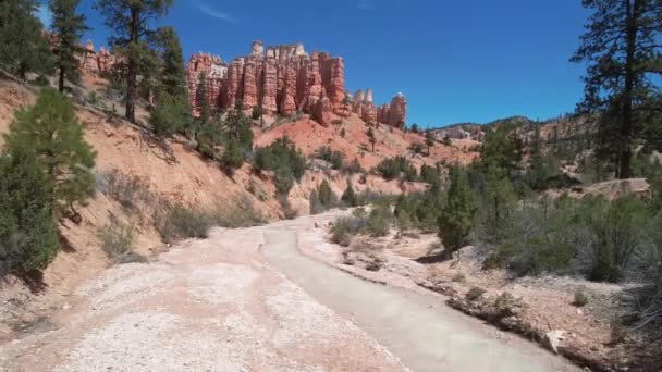 Kanyonların Yosun Mağarası Utah Üzerinde Uçuyorlar — Stok video