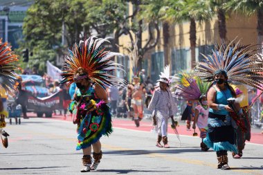 3-29-2022: San Francisco, California: Karnaval San Francisco