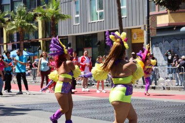 3-29-2022: San Francisco, California: Karnaval San Francisco