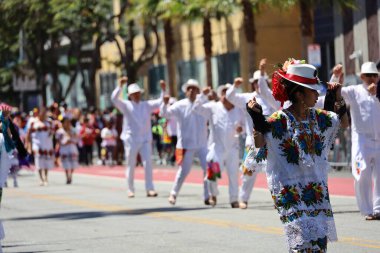 3-29-2022: San Francisco, California: Karnaval San Francisco