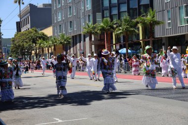 3-29-2022: San Francisco, California: Karnaval San Francisco