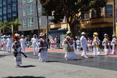 3-29-2022: San Francisco, California: Karnaval San Francisco