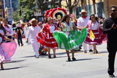 3-29-2022: San Francisco, California: Karnaval San Francisco