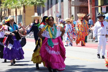 3-29-2022: San Francisco, California: Karnaval San Francisco
