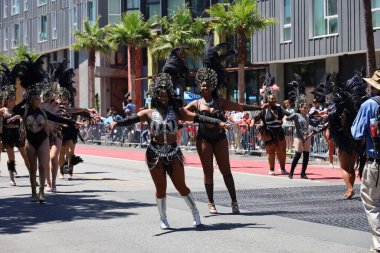 3-29-2022: San Francisco, California: Karnaval San Francisco