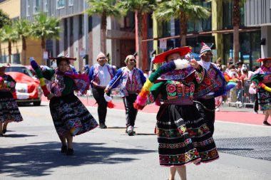3-29-2022: San Francisco, California: Karnaval San Francisco