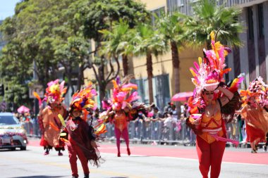 3-29-2022: San Francisco, California: Karnaval San Francisco