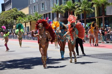 3-29-2022: San Francisco, California: Karnaval San Francisco