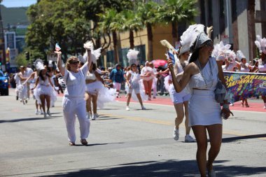 3-29-2022: San Francisco, California: Karnaval San Francisco