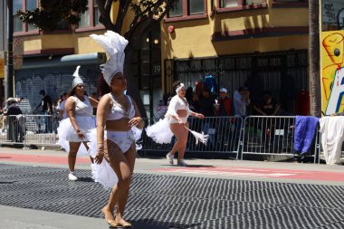 3-29-2022: San Francisco, California: Karnaval San Francisco