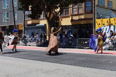 3-29-2022: San Francisco, California: Karnaval San Francisco