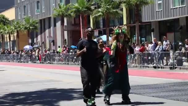 202022 San Francisco California San Francisco Carnaval Parade Dancers — Stock Video