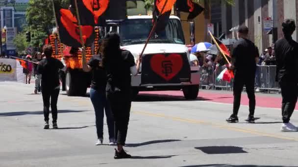 202022 San Francisco California San Francisco Carnaval Parade Dancers — Stock Video