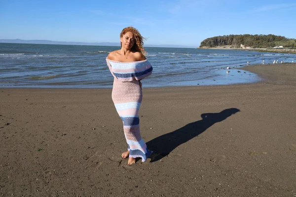 Photo Beautiful Brazilian Lady Beach — Fotografia de Stock