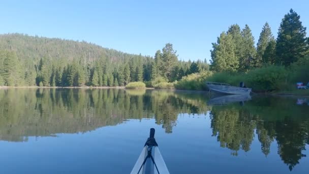 Kayaking Butte Lake Lassen National Forest California — Stock Video