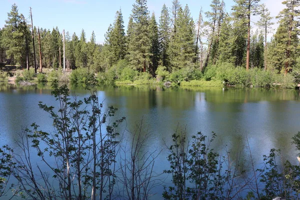 Lassen Peak Manzanita Lake Lassen National Park California — стокове фото