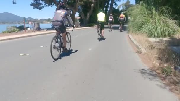 Biking Shoreline Trail Tiburon Calfornia America — Stock Video