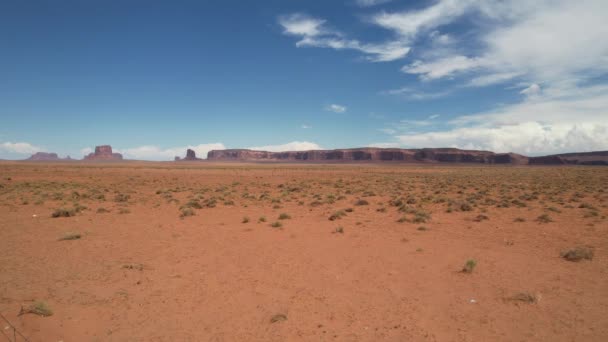 Flyger Över Monumentdalen Arizona — Stockvideo