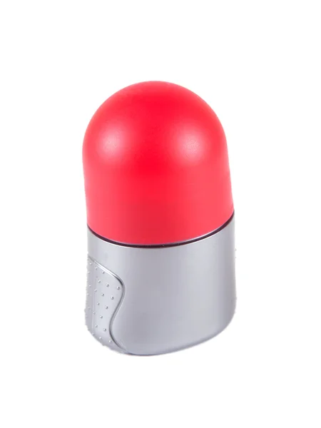 Kırmızı kaplı deodorant şişesiyle — Stok fotoğraf