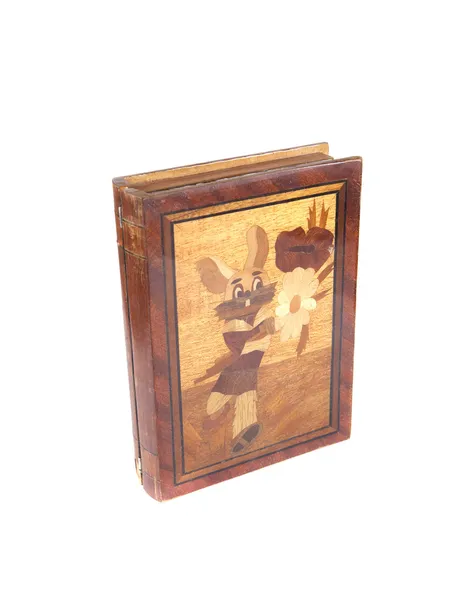 Coelho pintado em uma caixa de madeira — Fotografia de Stock