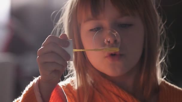 Happy girl and bubbles — Stock Video