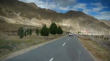 yollar dağlık Tibet