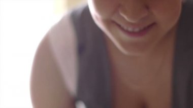 Bebek el annelik yakın çekim (el - yapay)