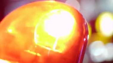 kırmızı ışık yanıp acil iplik