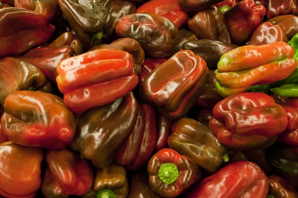 Υπόβαθρο του κόκκινες πιπεριές — Φωτογραφία Αρχείου