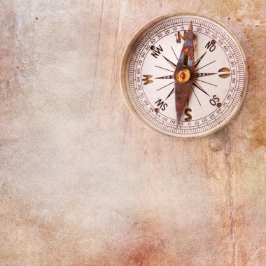 Pusula ile antika arka plan