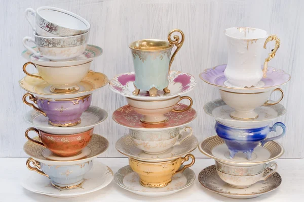 Mooie shabby chic antieke cups — Stockfoto