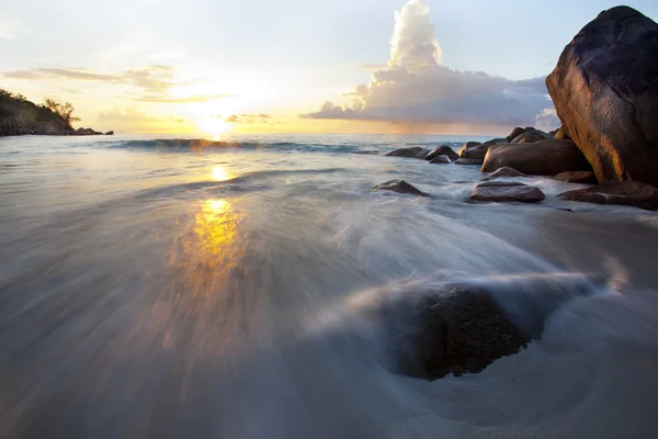 Dream beach - Ансе Жоржетта — стоковое фото