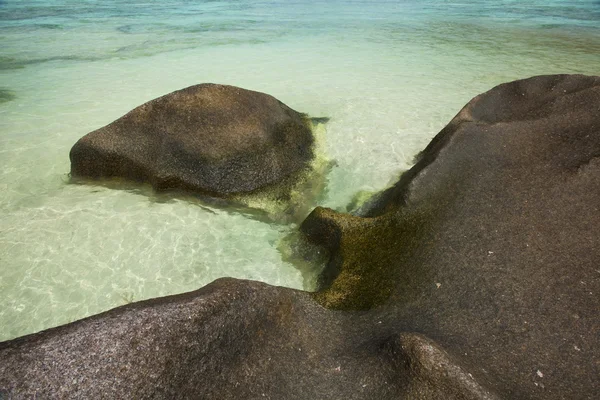 Eau turquoise d'Anse Source D'Argent — Photo